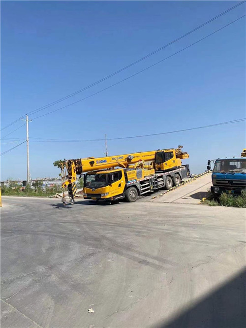 德宏吊车作业时，可能会产生哪些额外收费项目？